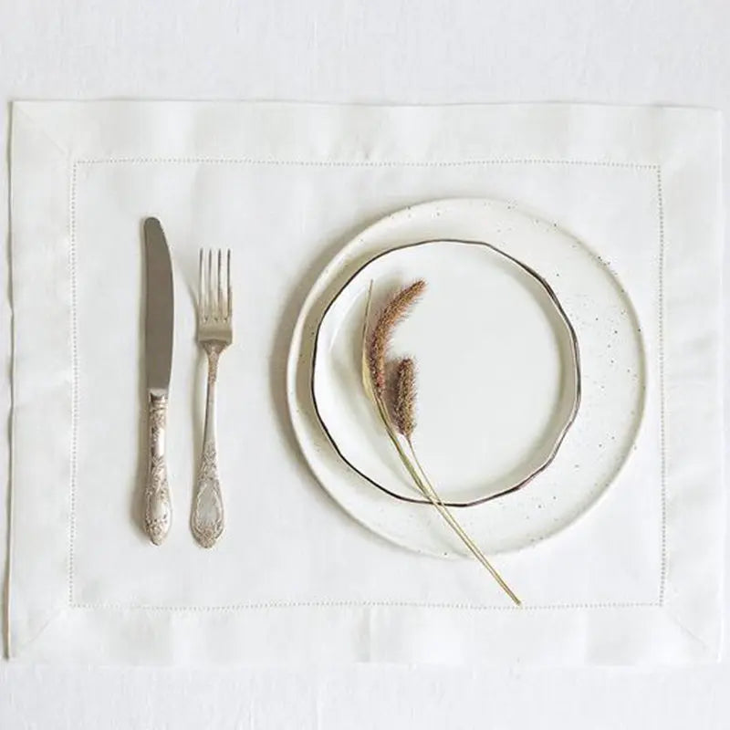 4 Pcs Hemstitched Place Mat Cotton Napkins White Table Mat Beautiful Natural Linen Dinner Mat Fabric Napkin Place Mat